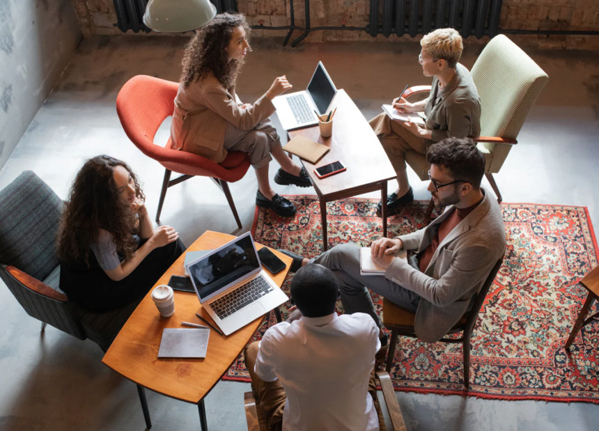 How Technology is Revolutionizing the Way We Build and Nurture Relationships