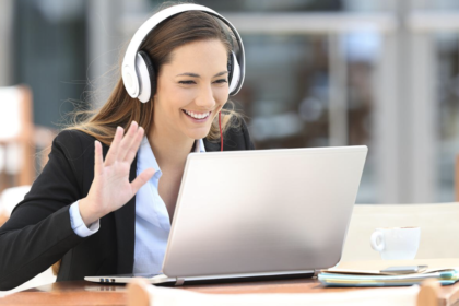 Remote Job Interviews: A Guide to Standing Out on Video 